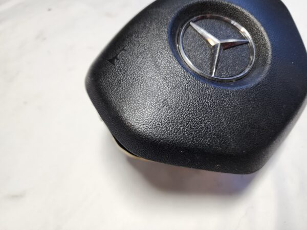 2012 - 2015 Mercedes C250 C350 Drivers Steering Wheel Airbag - Image 2